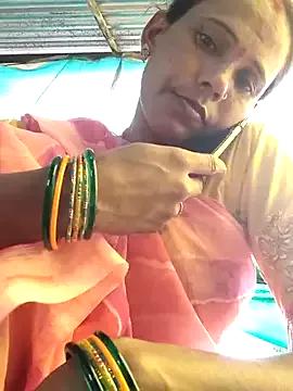 Hotinami from StripChat is Freechat