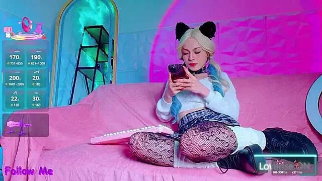 Hotkittylove from StripChat is Freechat