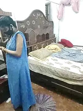 Housewife_99 from StripChat is Freechat