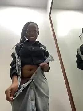 iamdiamonds from StripChat is Freechat
