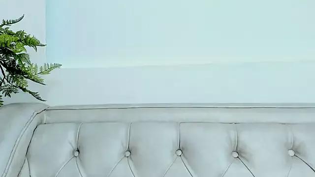 iiris_ from StripChat is Freechat