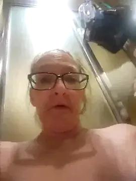 ILUV2TUCHMYKITTY from StripChat is Freechat
