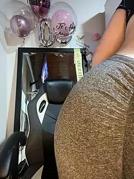 Im_Johanna from StripChat is Freechat