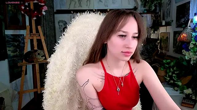 inessa_nessakiss from StripChat is Freechat