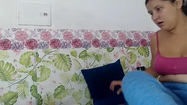 irisboobsbig18 from StripChat is Freechat
