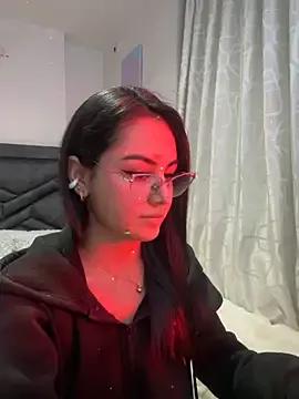 IrisBrowm from StripChat