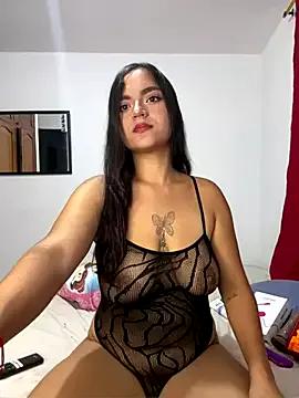 Isa_Hazee from StripChat is Freechat