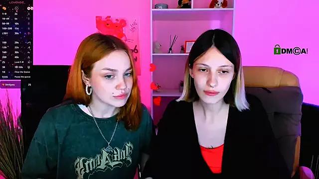 isa_luxury from StripChat is Freechat