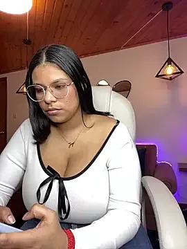 Isabella_boobd from StripChat is Freechat