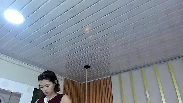 ISABELLA_HEIST from StripChat is Freechat