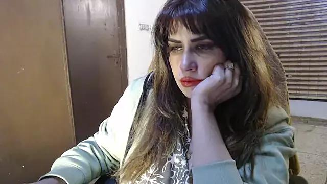 Isabella_Martin from StripChat is Freechat