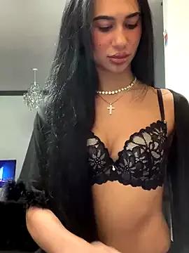 itsyourgirltee from StripChat is Freechat