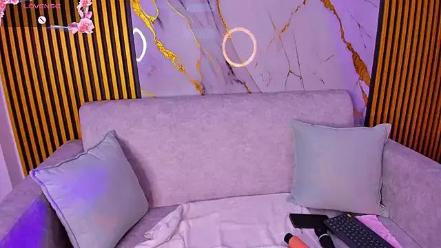 Check-out our cam rooms range and converse on a personal level with our delicious livecams streamers, showing off their spicy curves and toys.