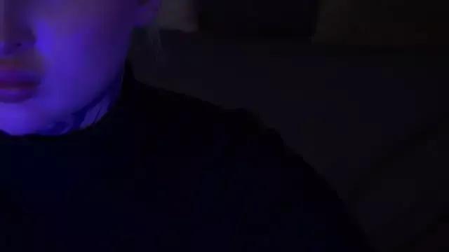 IvyLaurent from StripChat is Freechat