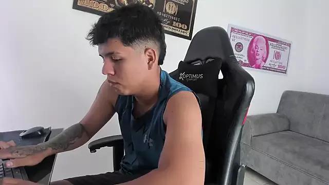 Jackson_Perez_ from StripChat is Freechat