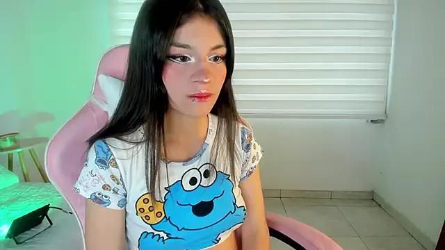 Check-out our cam rooms range and converse on a personal level with our delicious livecams streamers, showing off their spicy curves and toys.