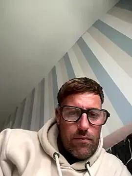 Jamesdeanmcqueen from StripChat is Freechat