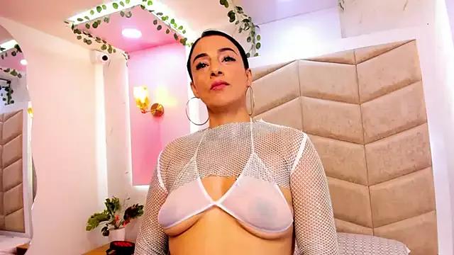 JanexHope from StripChat is Freechat