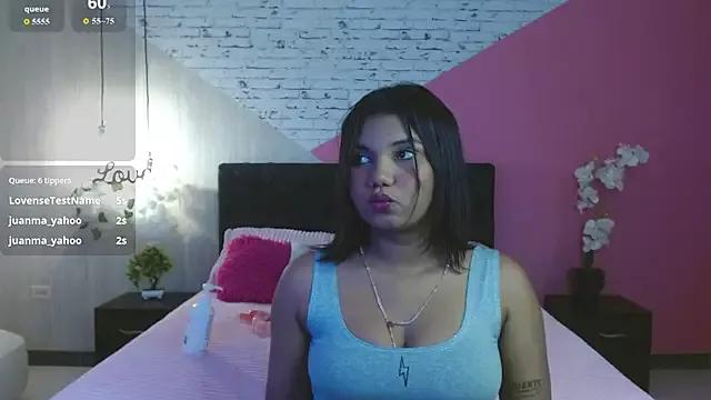 Jasmine_evans_ from StripChat is Freechat