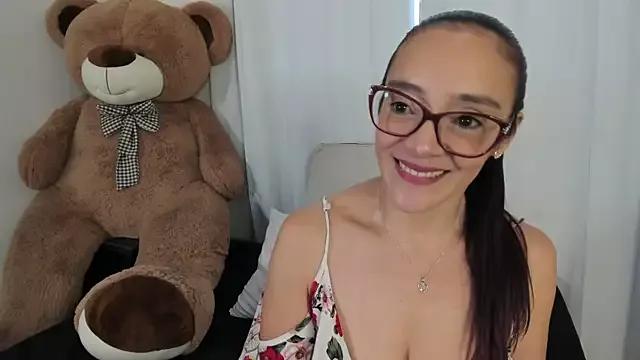 Check-out our cam rooms range and converse on a personal level with our delicious livecams streamers, showing off their spicy curves and toys.