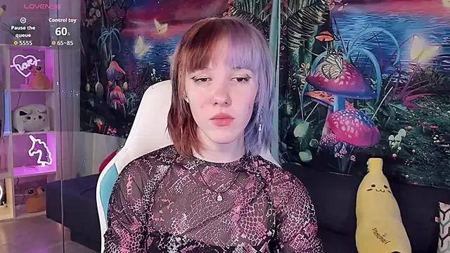 Check-out our cam rooms range and converse on a personal level with our delicious livecams streamers, showing off their spicy curves and toys.