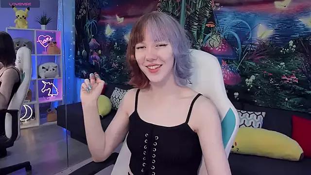 Check-out our cam rooms range and converse on a personal level with our delicious livecams streamers, showing off their spicy curves and toys.