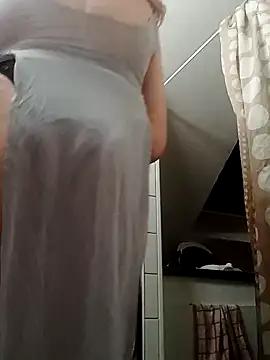JOHANNA9MOI02 from StripChat is Freechat