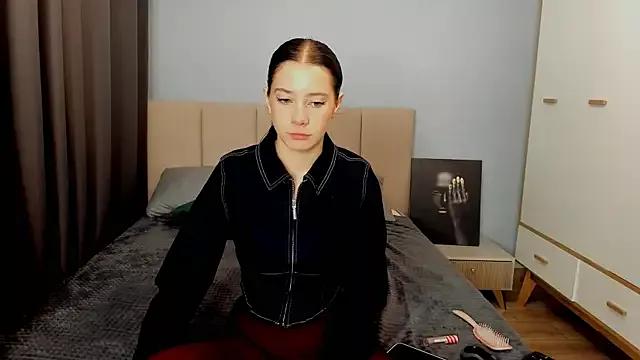 JohnieBensinger from StripChat is Freechat