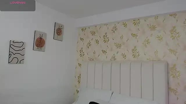 JossClark from StripChat is Freechat