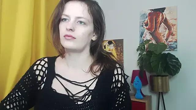 juicyNadine from StripChat is Freechat
