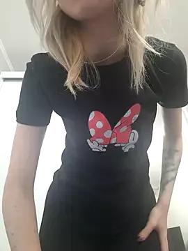 JuliBant666 from StripChat is Freechat