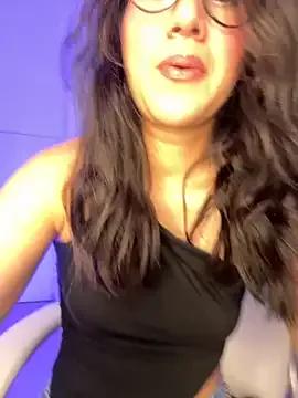 julieta_jhonss from StripChat is Freechat