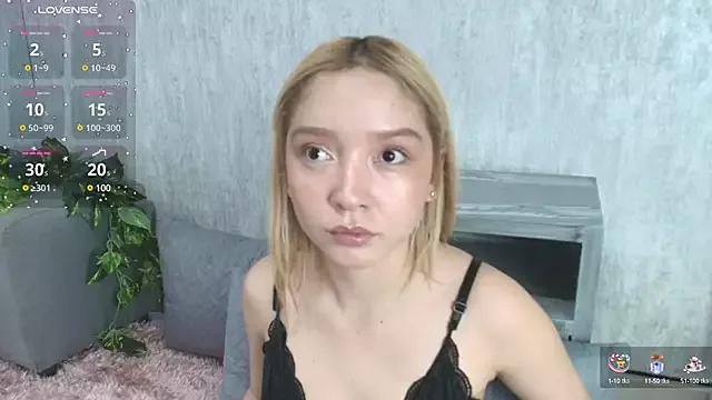 JuliethMoss from StripChat is Freechat