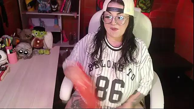 Check-out our cam rooms range and converse on a personal level with our delicious livecams streamers, showing off their spicy curves and toys.