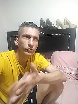 Jullie_n_tommie from StripChat