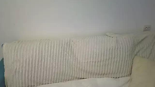 July_Kane from StripChat is Freechat