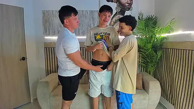 Justingsex1 from StripChat is Freechat