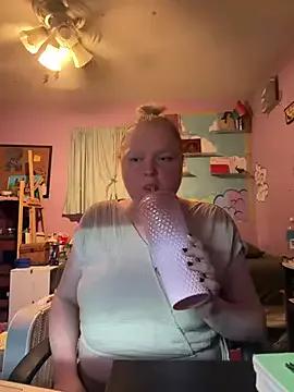 KadiSparkle from StripChat is Freechat