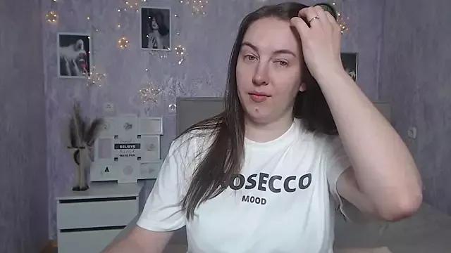 KaleyReed from StripChat is Freechat