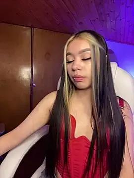Karina16_pink from StripChat is Freechat