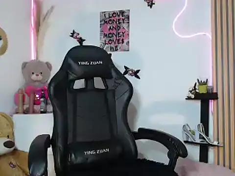 Check-out our cam rooms range and converse on a personal level with our delicious livecams streamers, showing off their spicy curves and toys.