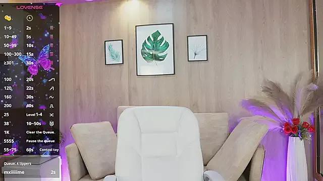 Check-out our cam rooms range and converse on a personal level with our delicious livecams streamers, showing off their spicy curves and toys.