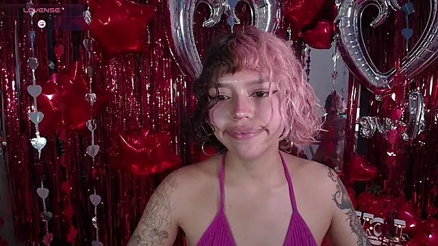 Check-out our cam rooms range and converse on a personal level with our delicious livecams streamers, showing off their spicy curves and toys.
