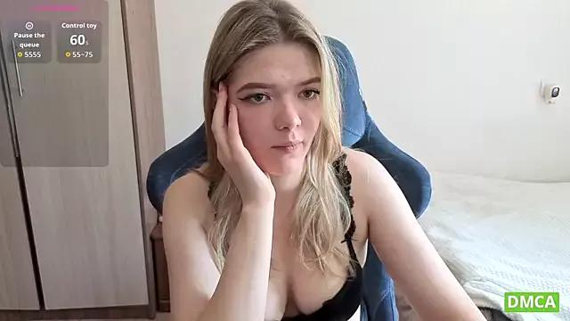 KatanaSVibe from StripChat is Freechat