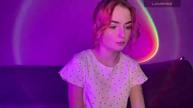 KateHanks from StripChat is Freechat