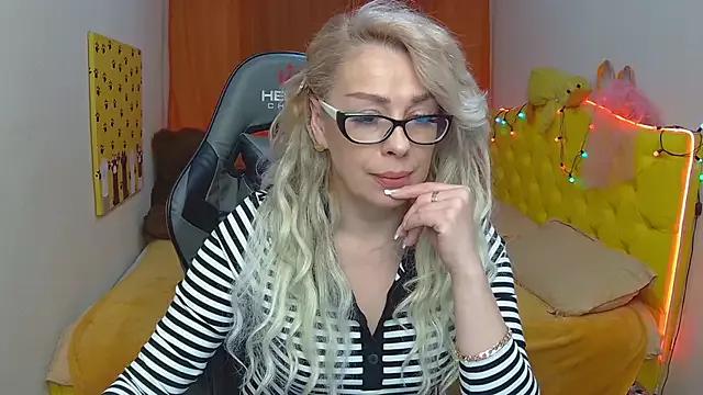 KatrinaCharm from StripChat is Freechat