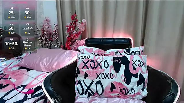 Check-out our cam rooms range and converse on a personal level with our delicious livecams streamers, showing off their spicy curves and toys.