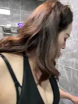 Kayla-love from StripChat is Freechat