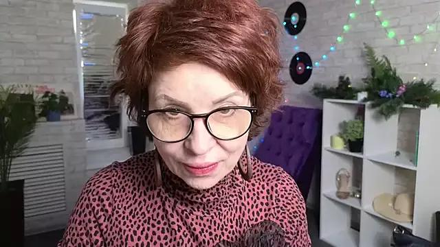 Kelly_Fleur from StripChat is Freechat