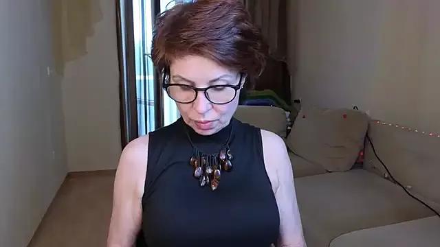 Kelly_Fleur from StripChat is Freechat